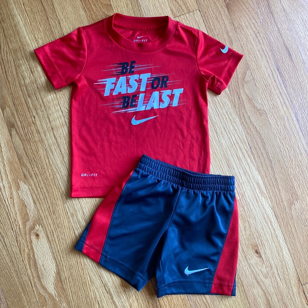 Nike 2 piece, Dri-Fit shorts and short sleeve top matching out